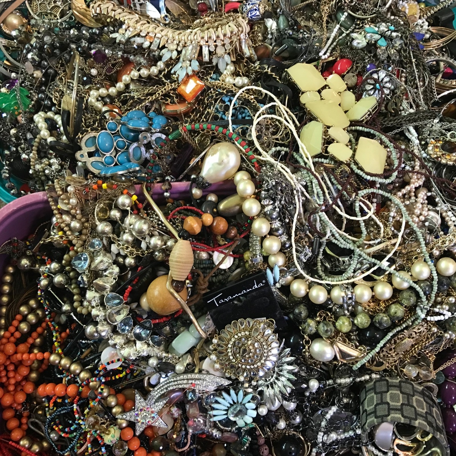 1/2 lb Mixed Vintage-Now ESTATE Jewelry lot ALL WEARABLE, NO JUNK, PAIRED 🌺