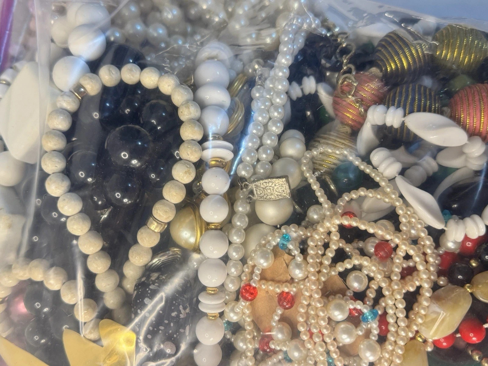 14Lbs Vintage Mod WEAR Sell Signed Unsigned Necklaces Pearl Bead Stone Lucite
