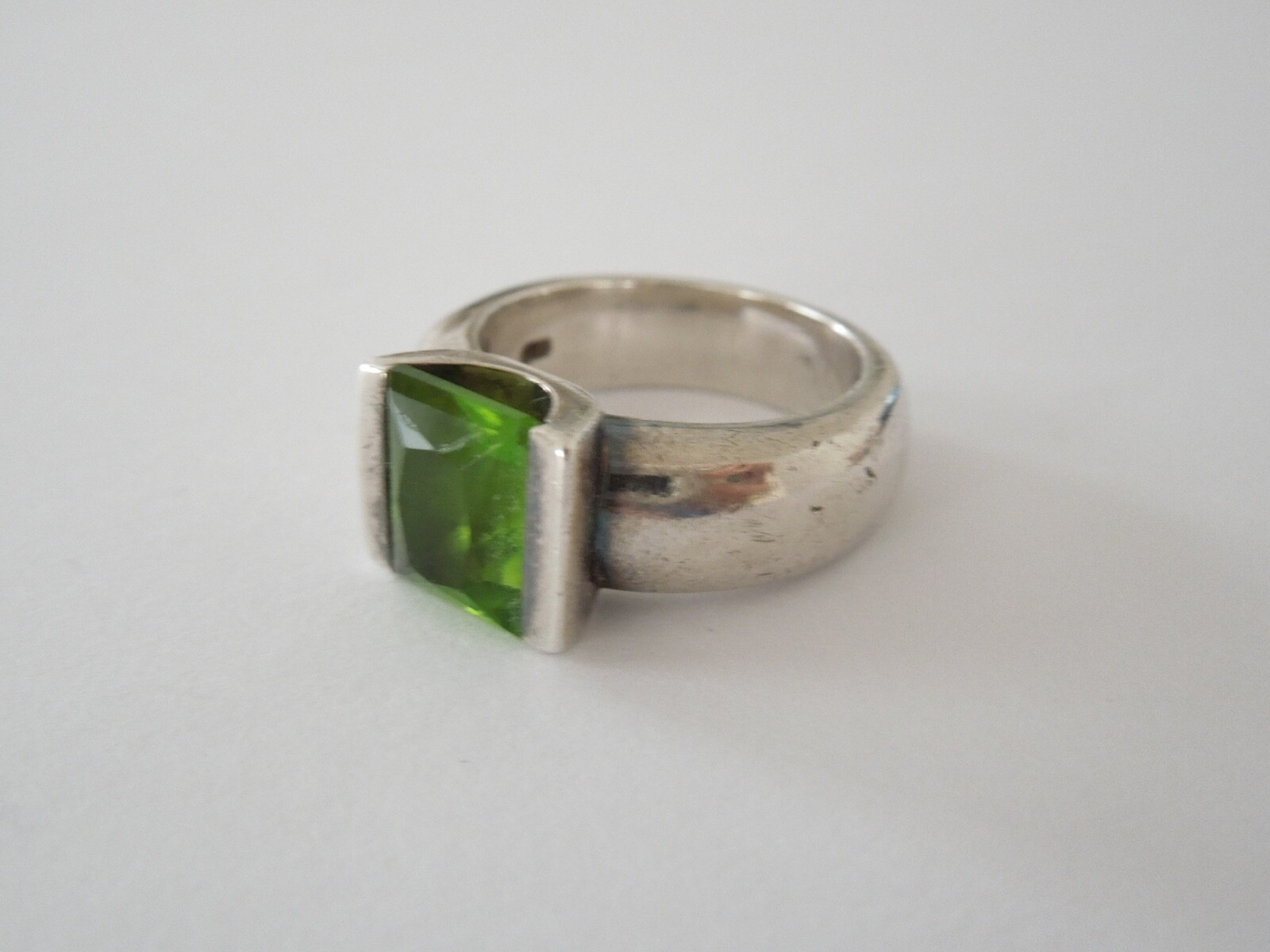 Green Stone Silver Ring Mark Unreadable 14.3 g Size 56