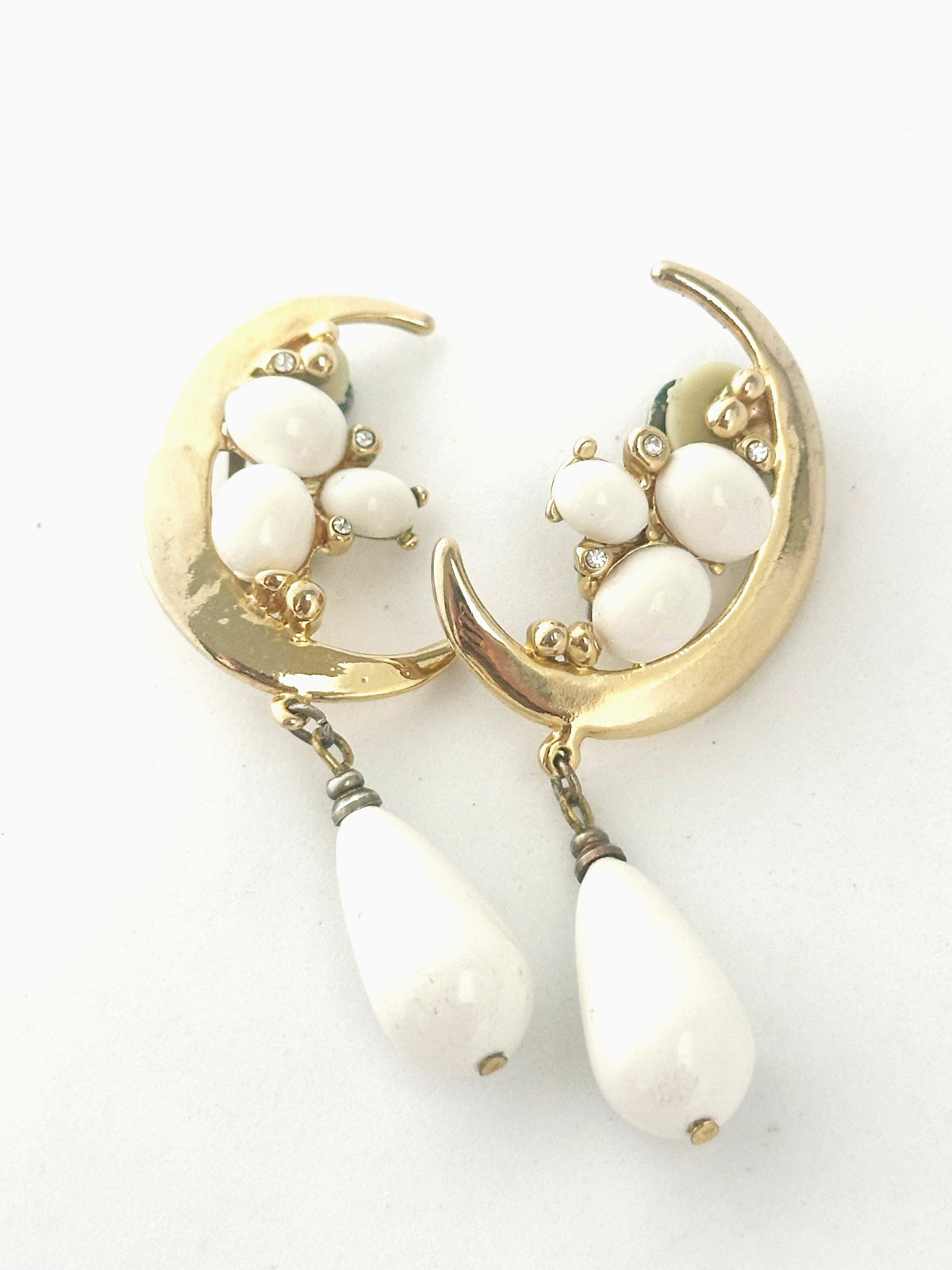 Vintage Crescent Moon Dangle Earrings White Cabochon Gold Tone Clip On Celestial