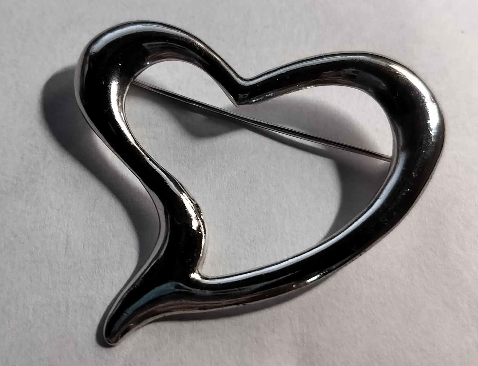 Vintage .925 Sterling Silver Open Heart Pin