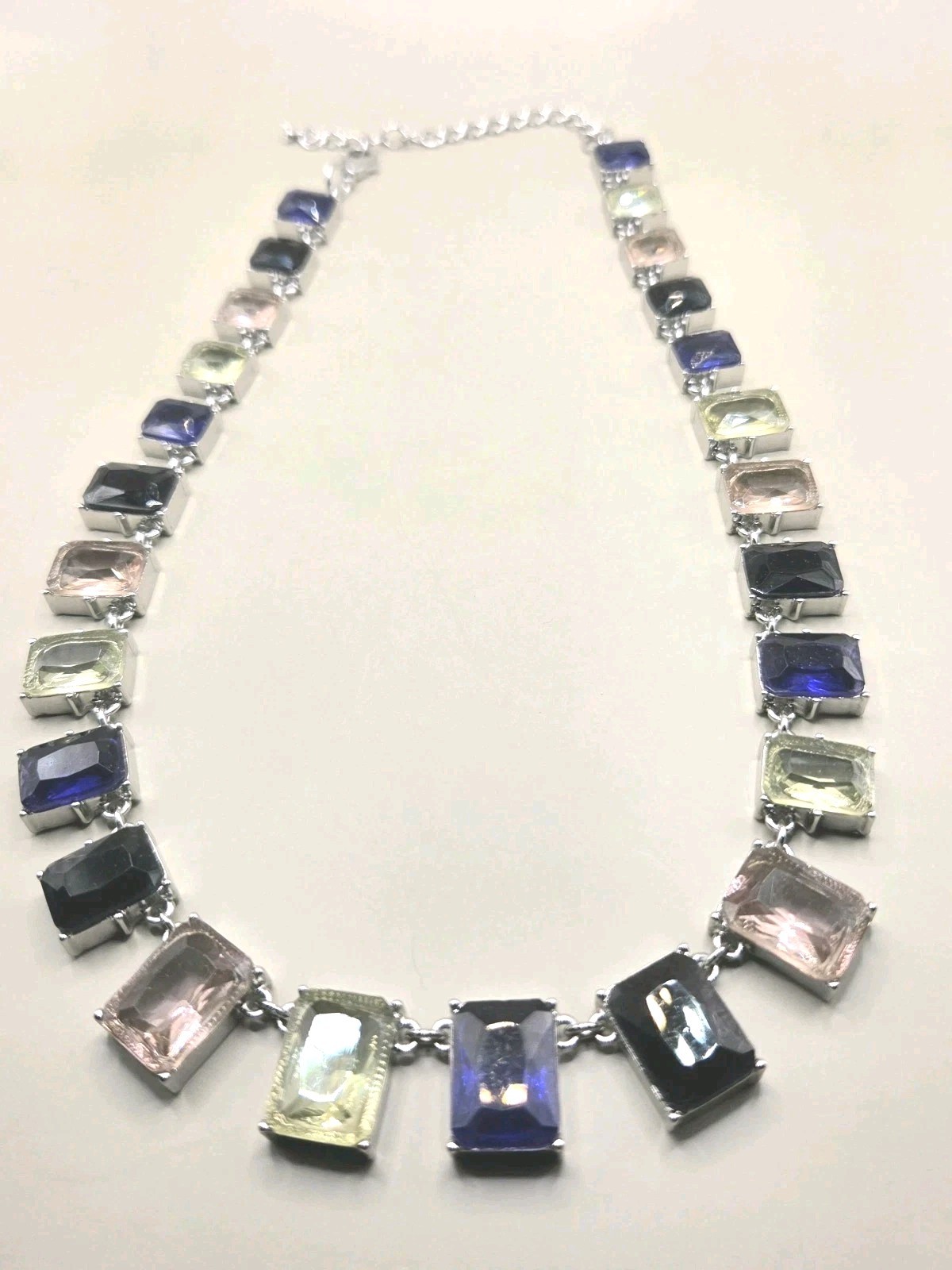 Art Deco Style Choker Necklace 20″ Faceted Chunky Multi Glass Statement 0330