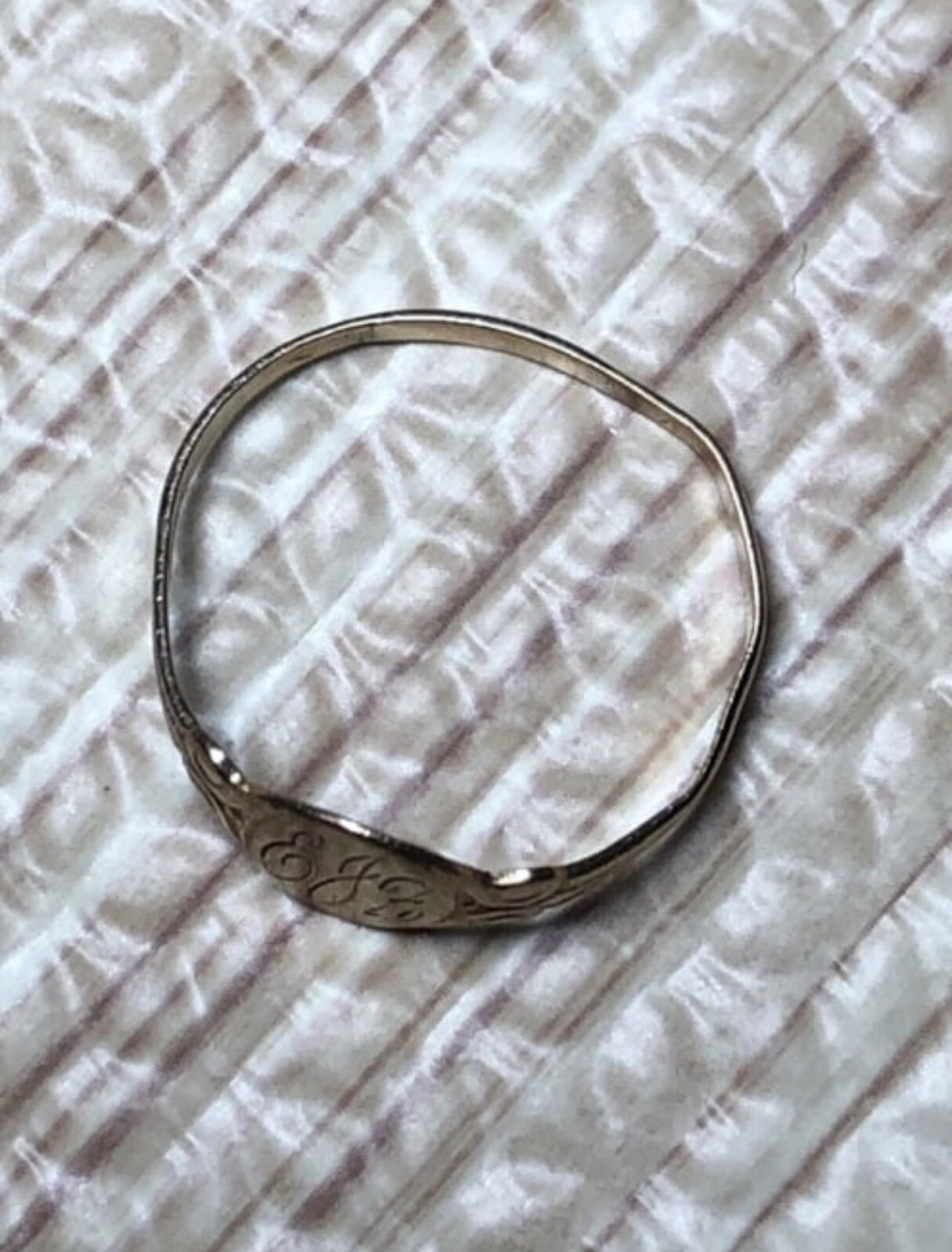 10K Monogramed Signet Pinky/Child’s Ring, Size 4.75 Initial ‘EJZ’
