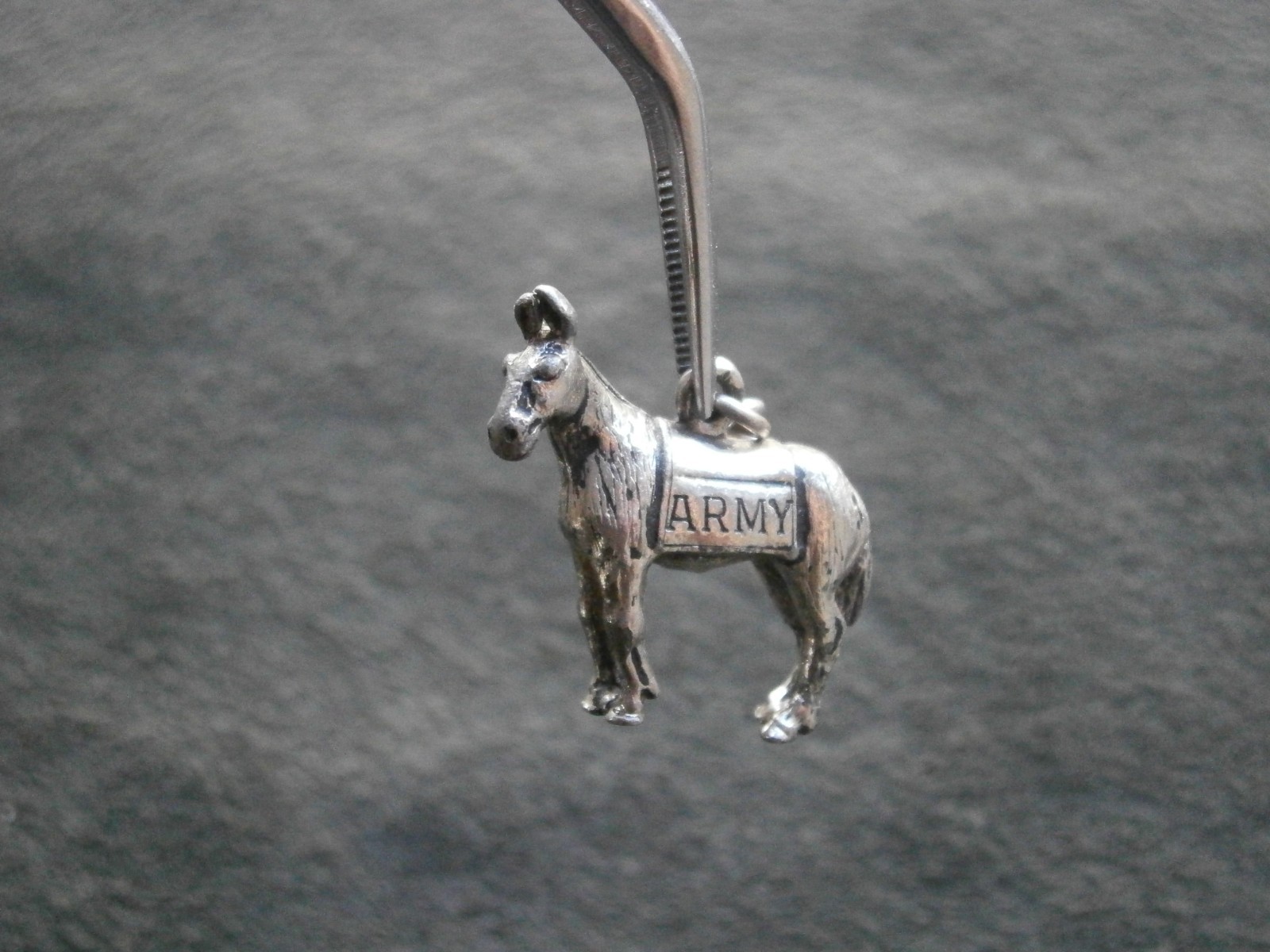 US Army Mule West Point Mascot Vintage Crest Craft Silvertone Charm Pendant 4.6g