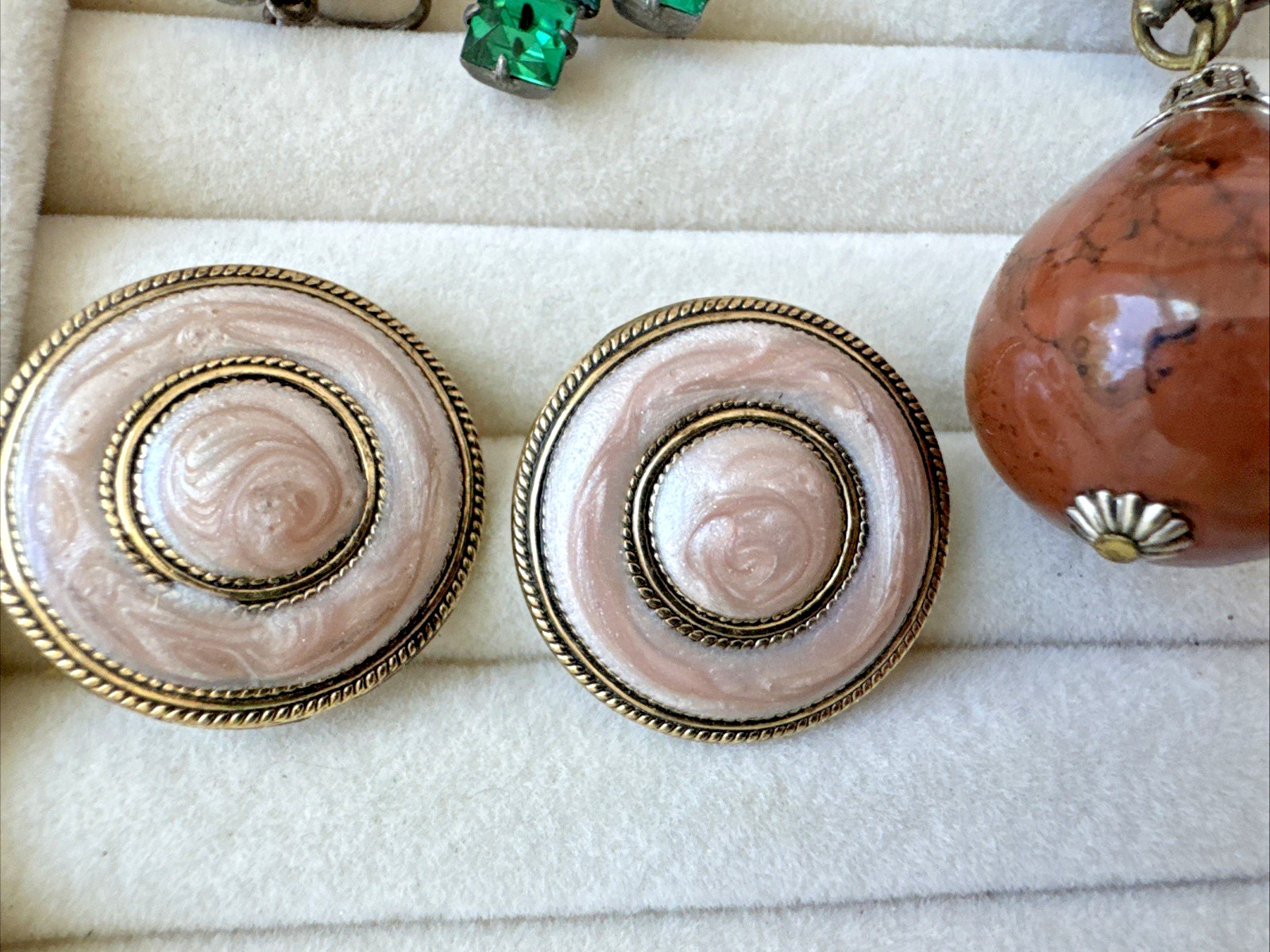 Lot 4 Pairs Brutalist Earrings Monet Gold Vintage Movie Star Vibes 1940s-Now