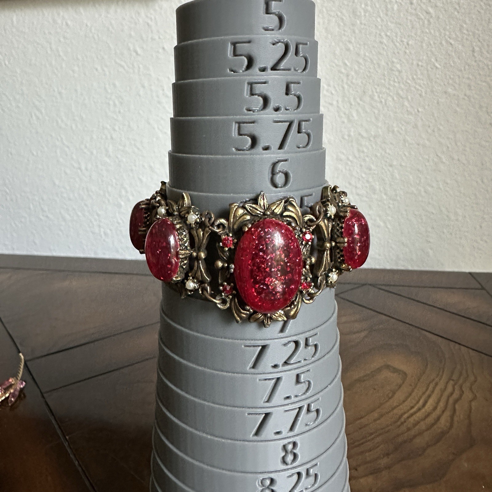 VTG 1950s-60s Victorian Revival Bracelet 6.75 Inch Red Confetti Acrylic Flowers