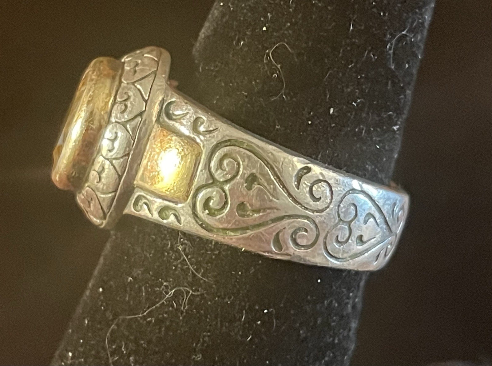 Vintage Sterling Silver Yellow Stone Ring. Size 6. Signed. Stamped