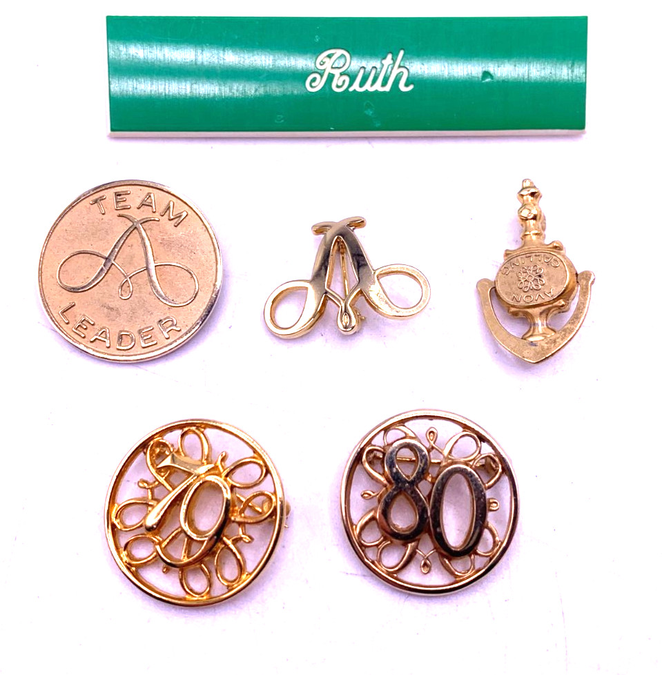 Vintage AVON seller pin lot of 5 movable door knocker Team Leader collection