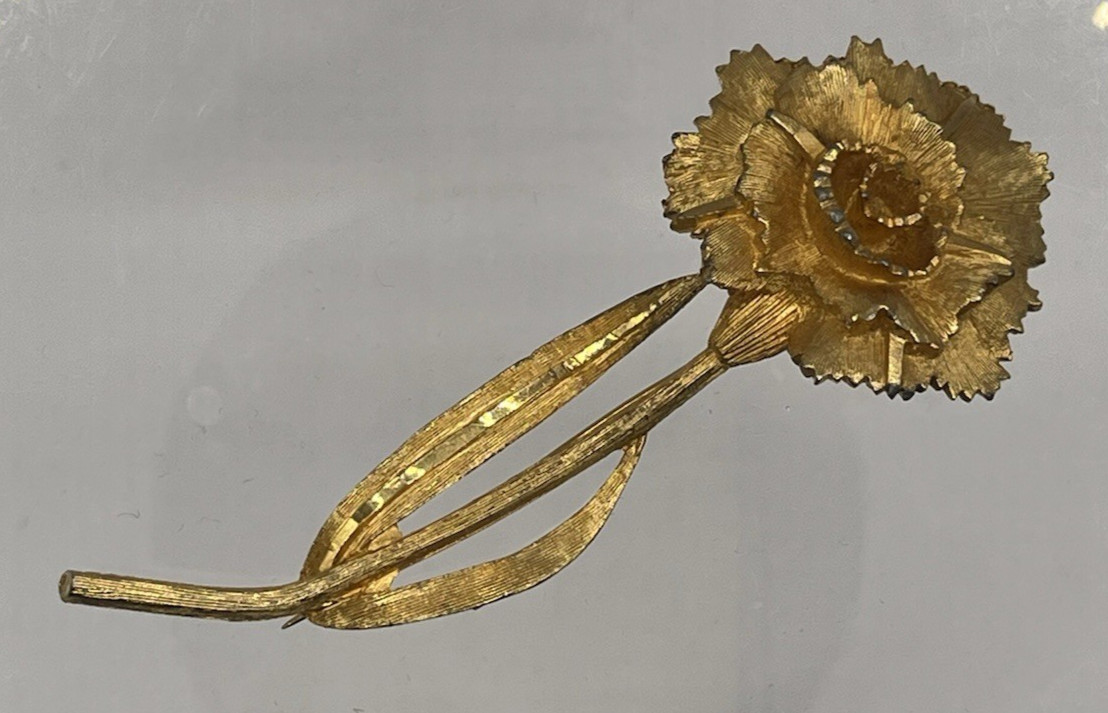 Vintage Signed RSK Gold Tone Carnation Rose Long Stem 3 7/8″ Brooch