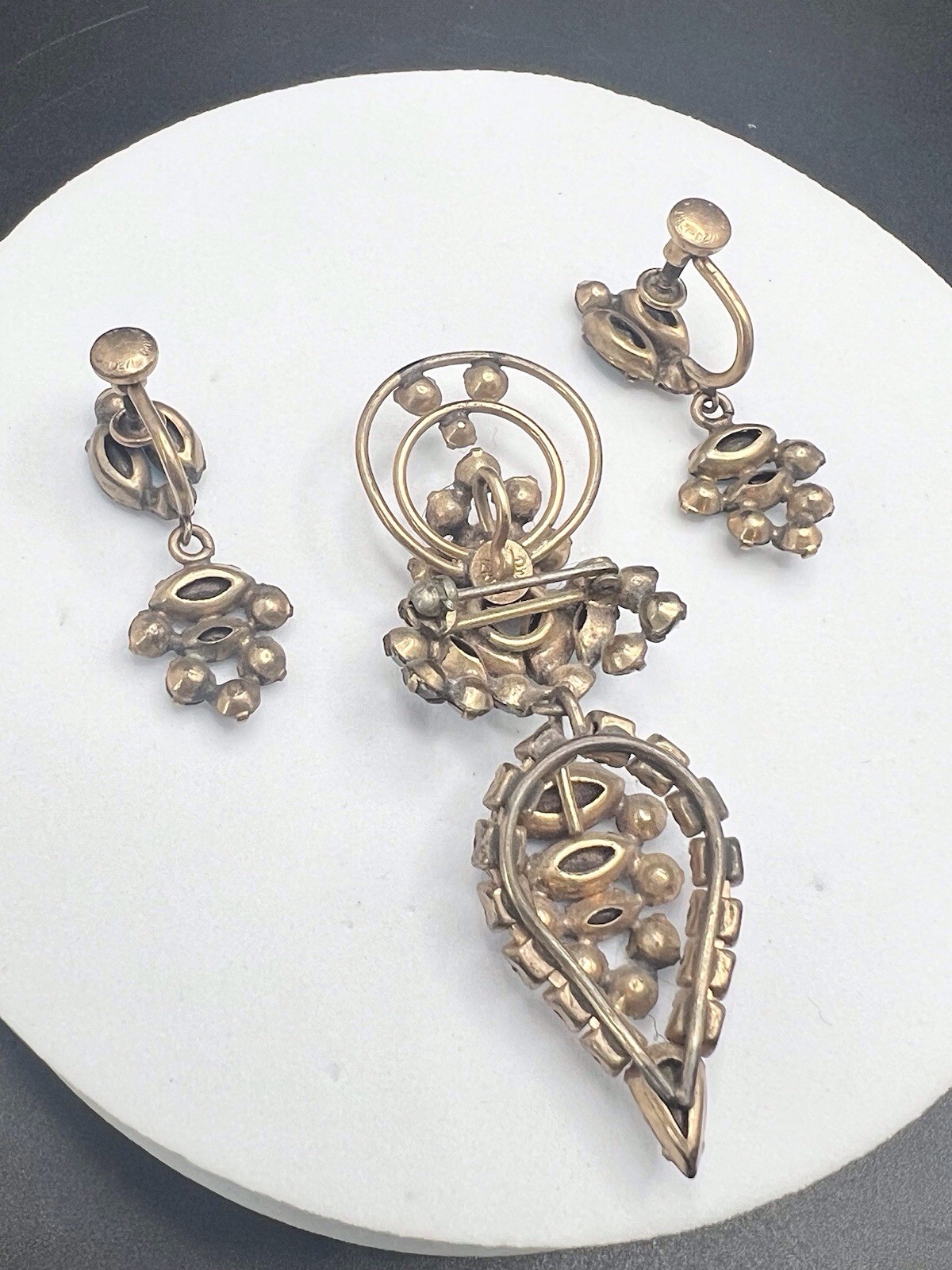 D’eri 12K Gold Filled Vtg Brooch /Pendant Dangle Earrings Set Bright Blue/Clear