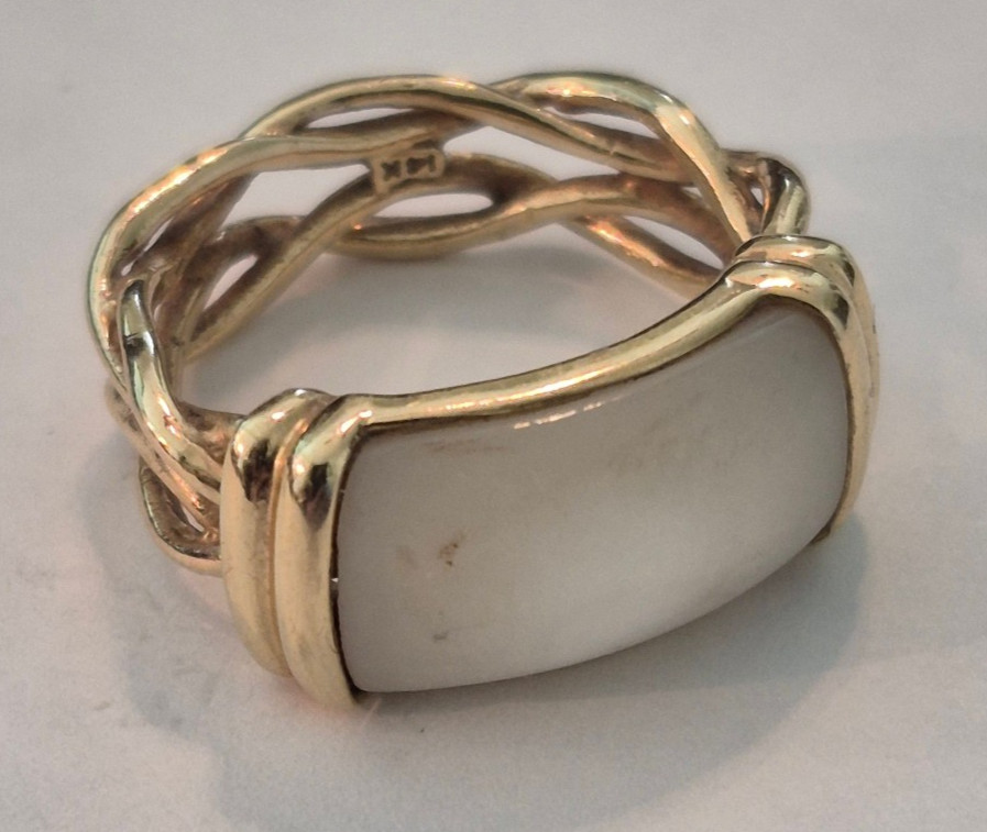 Vintage Custom Designed 14K Yellow Gold Natural Moonstone Ring Size 8 6.9 g.