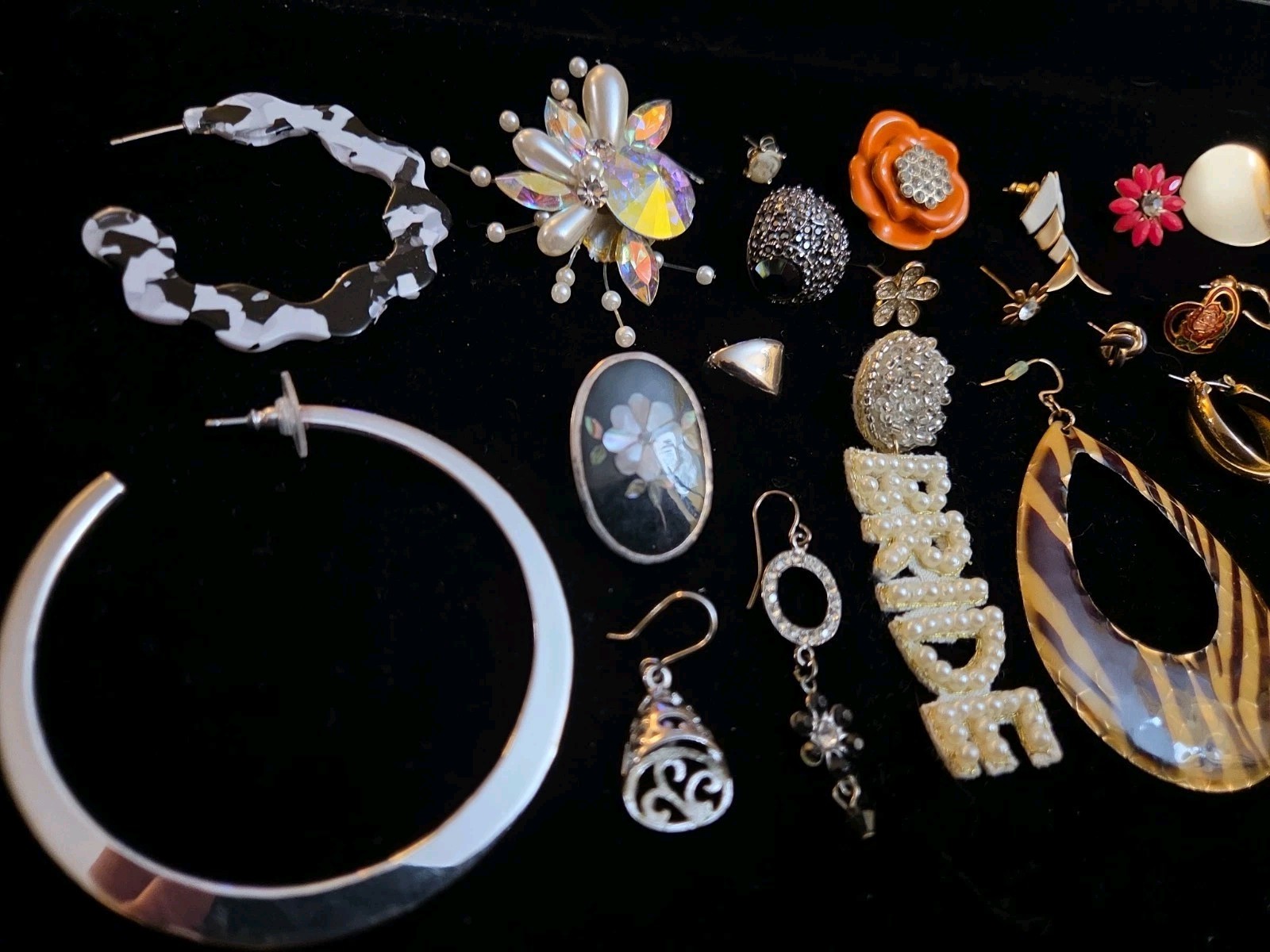 Lot Of Vintage Costume Jewelry Single Earrings Clip On Craft Some Signed