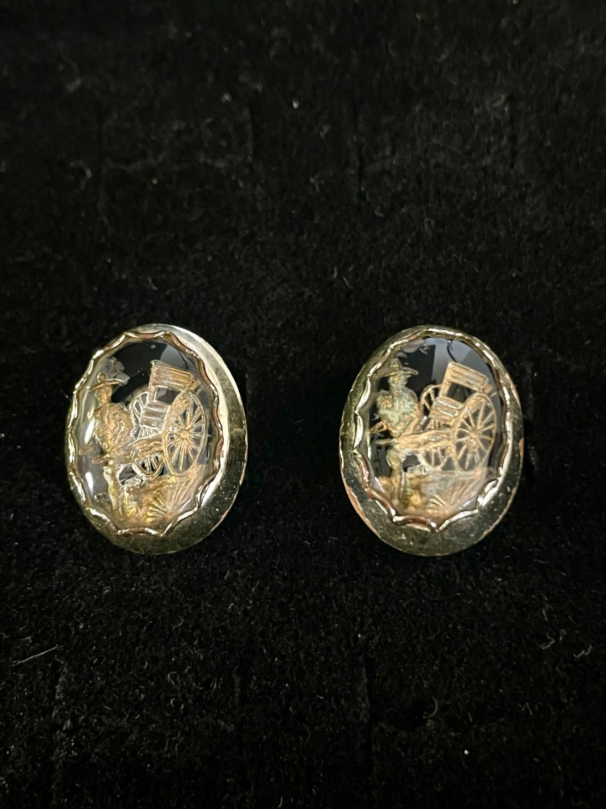 Vintage Gold Tone Etched Rickshaw Cufflinks Asian Chinoiserie Intaglio MCM