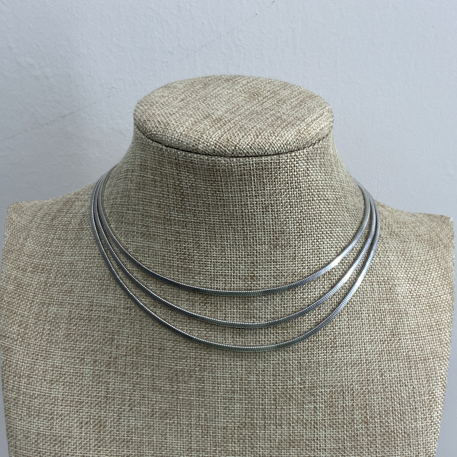 Vintage silver tone triple chain snake chain choker necklace