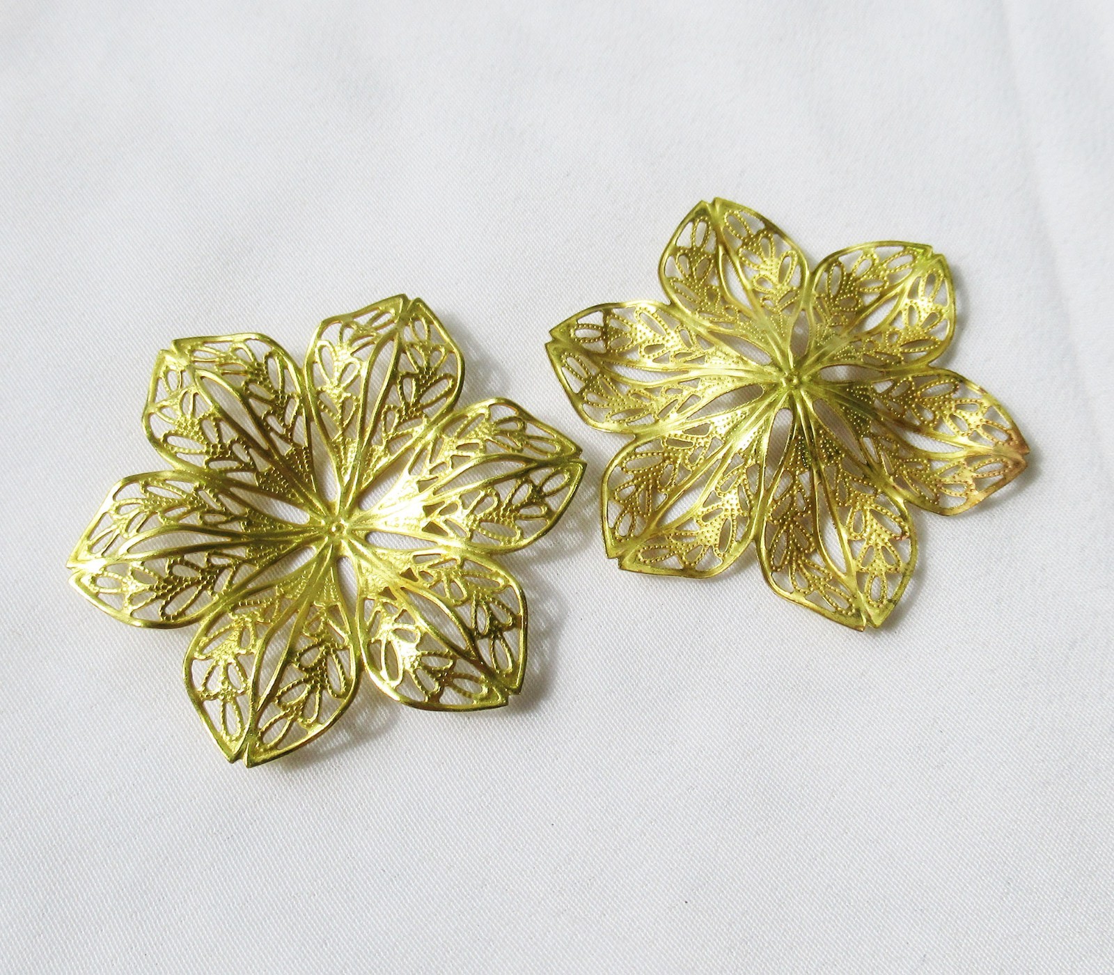 30pcs Petal Filigree 42mm Raw Brass Floral Stamping Findings
