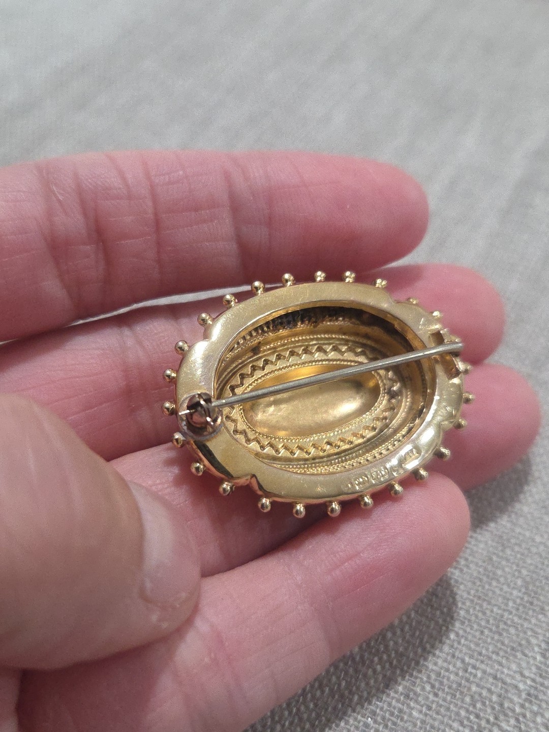Antique Victorian Gold 375(9CT) United Kingdom Brooch 3.6gr