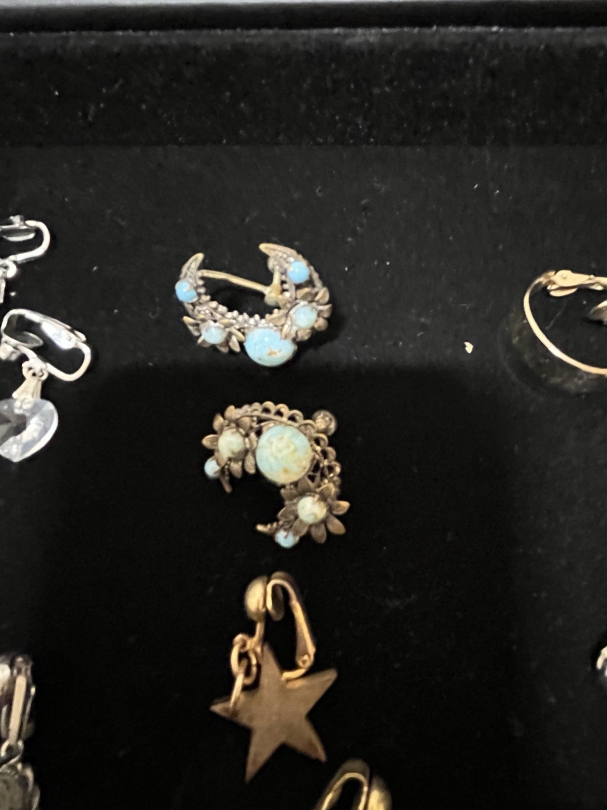 20 Pair Vintage Clip On EarRings Various Colors And Styles As Pictured Lot 02
