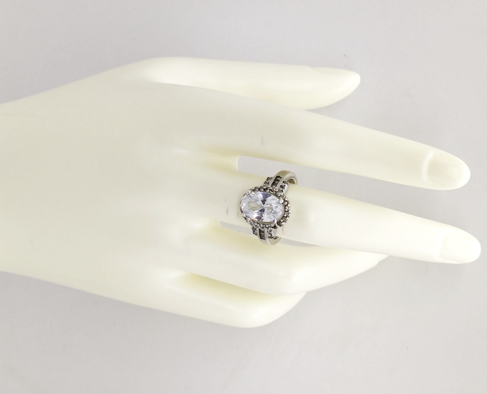 Vintage Elegant RING Silver 925 with Big Bright Stone -size: 8.25US (18mm) | #91