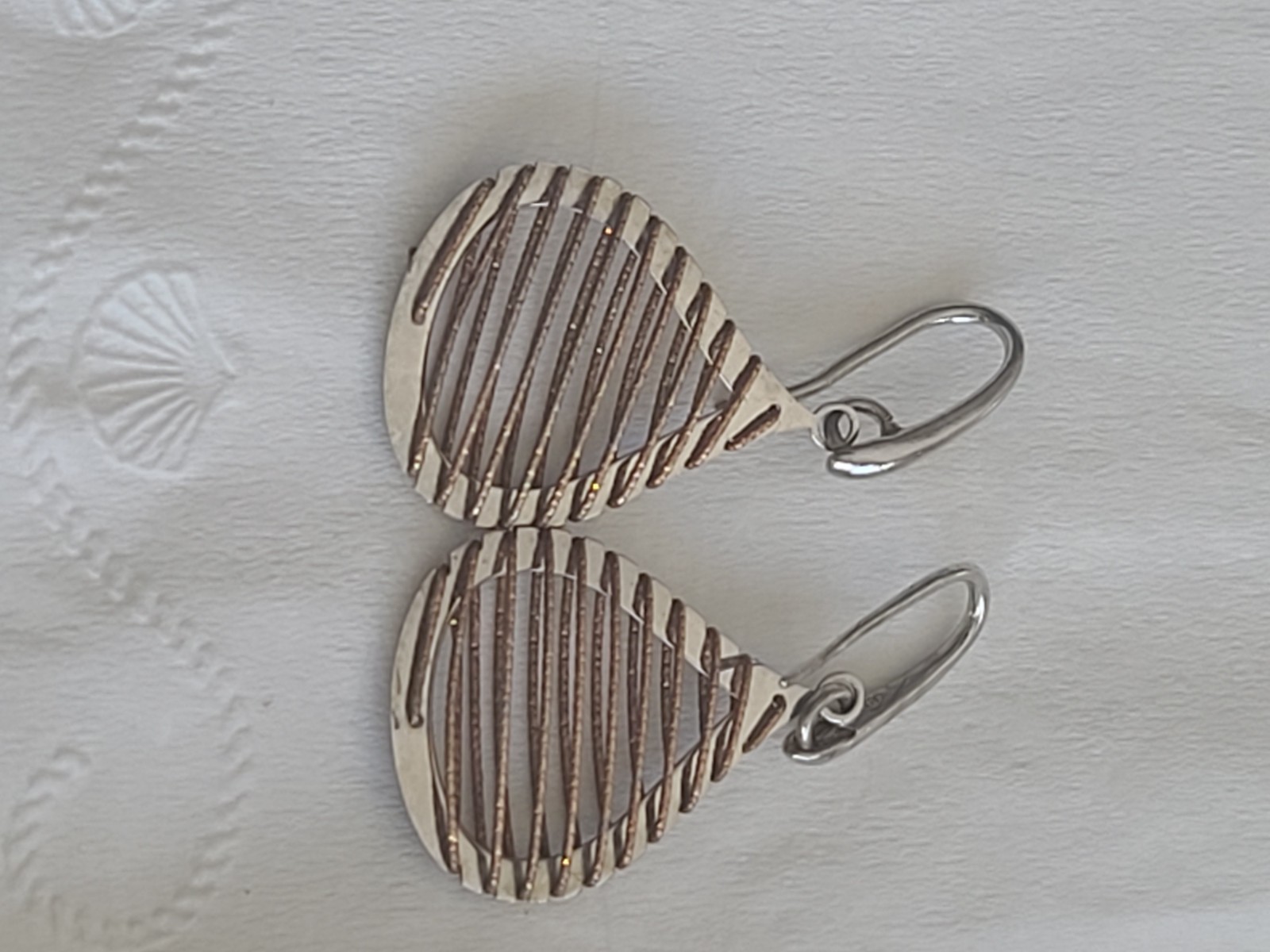 UNWORN Dazzling AGI ITALY STERLING SILVER Gold Wire Wrapped Dangle Earrings