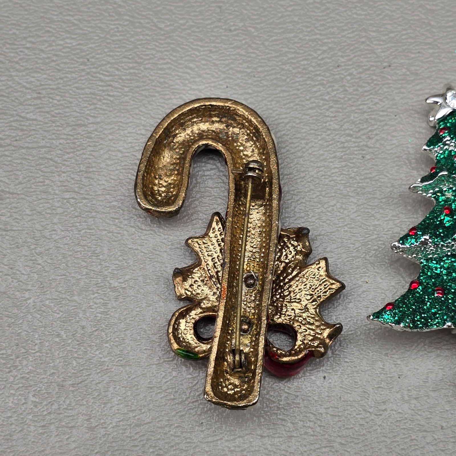 Vintage Christmas Brooch Lot Candy Cane Tree Ornament Bell Gift Jane Signed 6 Pc