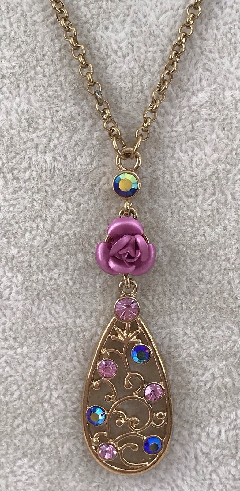 Avon Gold Tone Filigree Teardrop Rhinestone Floral Rose Pendant & Earrings Set