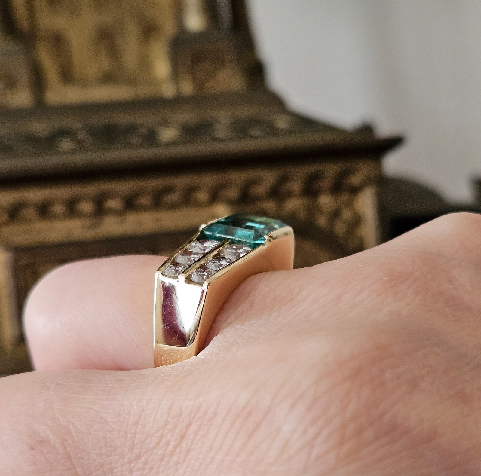 Vintage GIA 4.20ctw Natural Colombian Green Emerald Diamond 18K Yellow Gold Ring