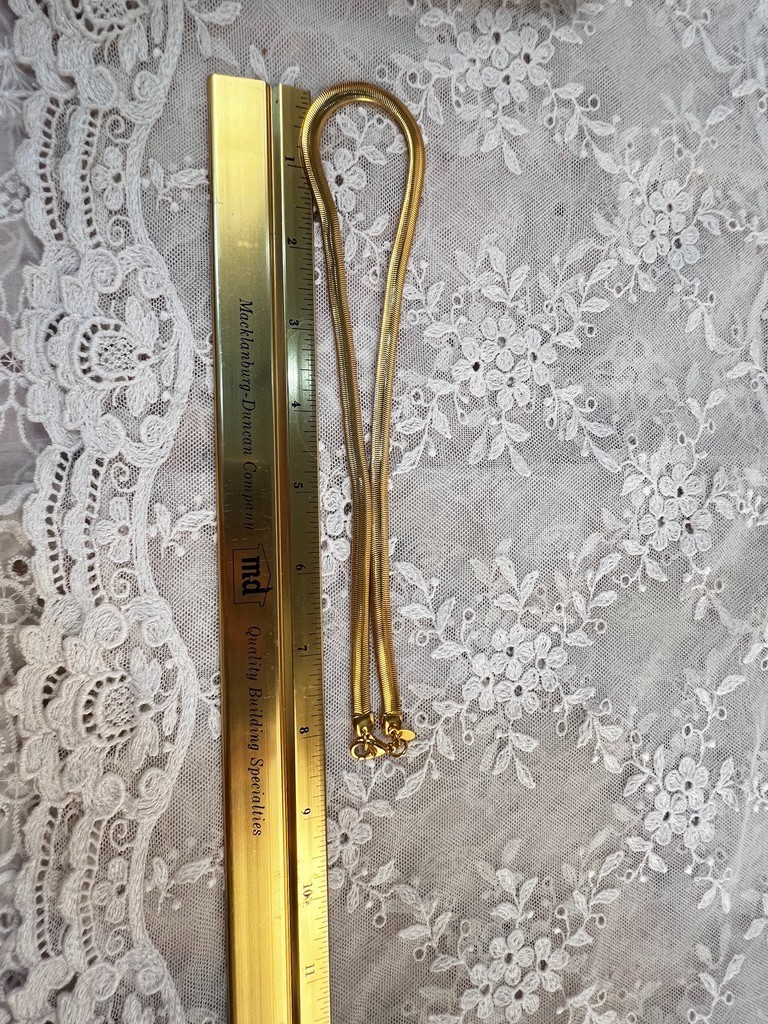 Vintage Gorgeous Gold Tone Snake Chain Approx 16″ Stainless Steel Milor