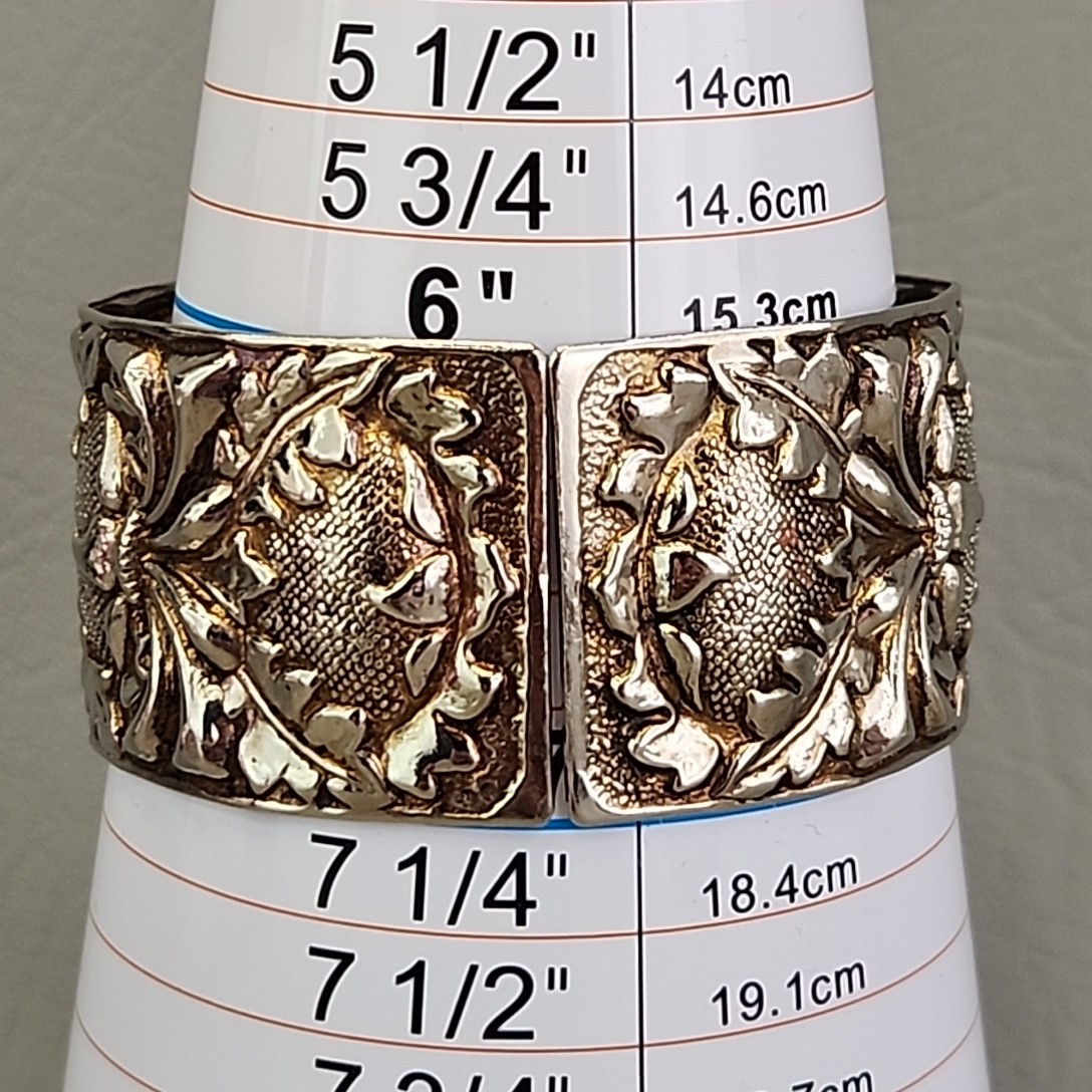 Vintage Bangle Bracelet Repousse Clamper Silver Tone 6.75″
