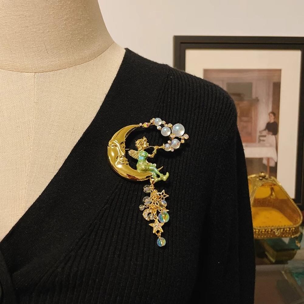 Vintage Art Nouveau Brooch Style Fairy Beauty Shawl Pin Pendant Jewelry Unique