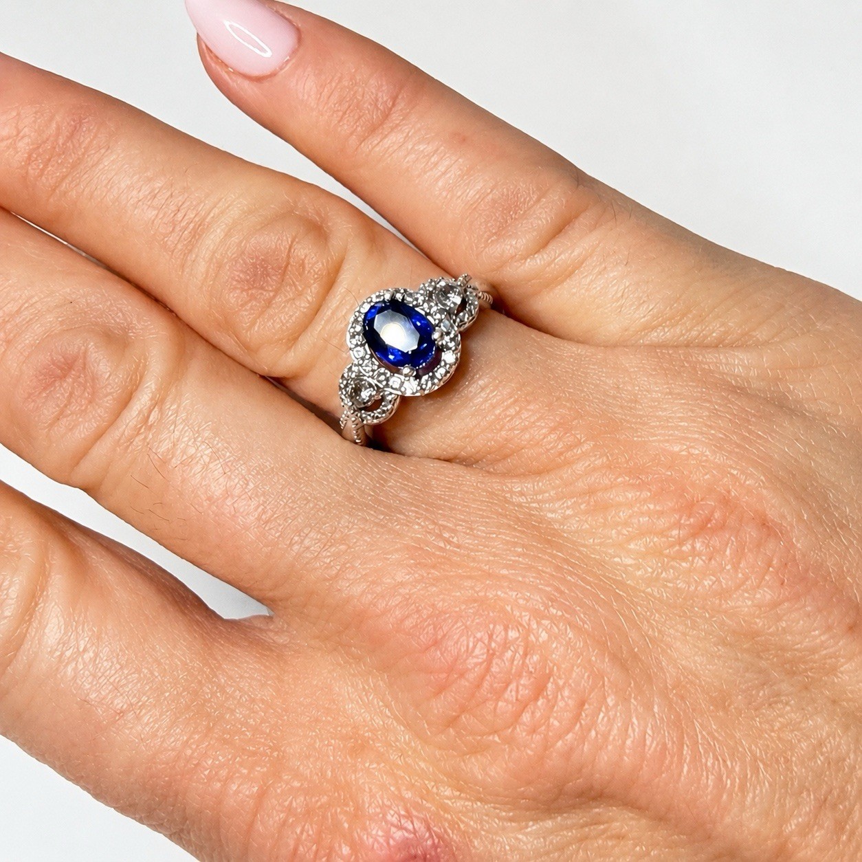 VTG Graziano 925 Sterling Silver Simulated Blue Sapphire Oval Infinity Ring 8