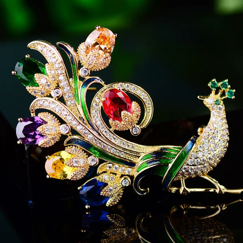 Vintage Colorful Peacock Brooch Rhinestone Crystal Luxurious Pins for Women