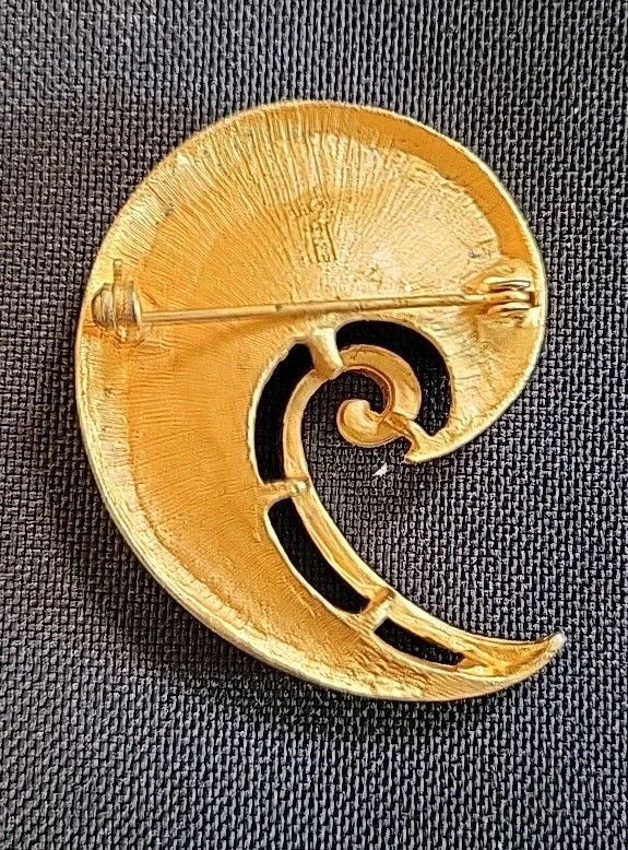 Vintage Marked Brushed Polished Gold Tone Swirl Pin Brooch Wedding Jewelry