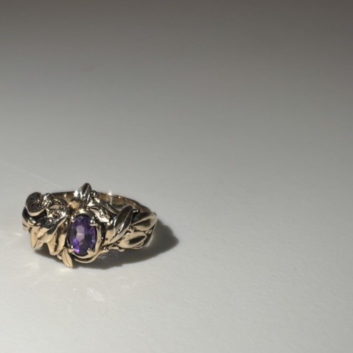Vintage 14k Gold Size 7 Amethyst Leaf Ring