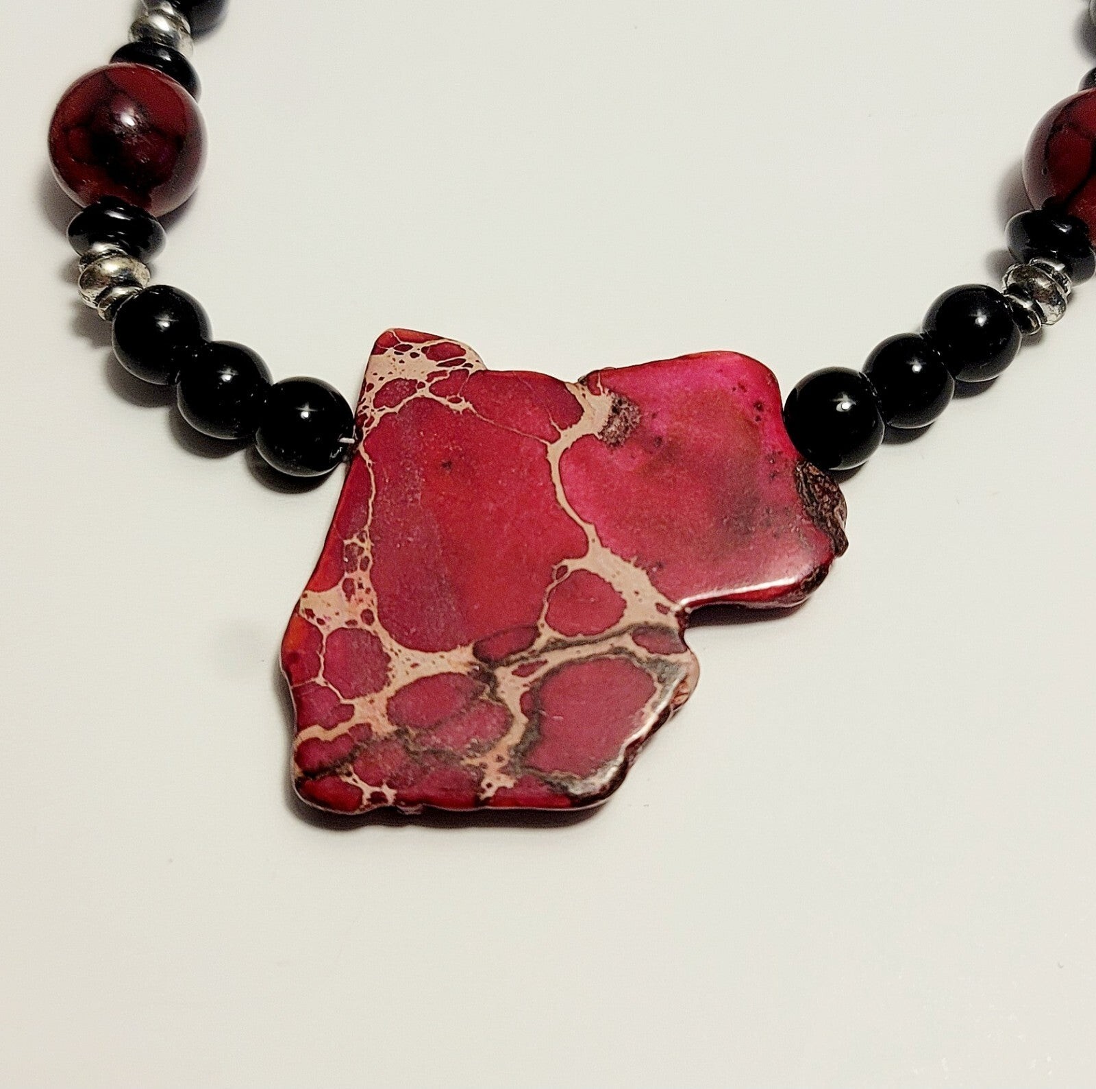 Vintage Costume Handmade Necklace Maine 19″ Polished Pink Red Agate B65