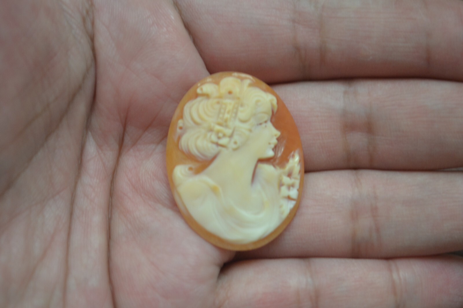 VINTAGE LADY CARVED CAMEO SHELL UNSET PENDANT #P-9