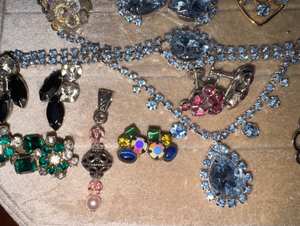 Jewelry Lot Vtg Rhinestone Sorrelli Trifari Weiss Jade High End Sets Estate