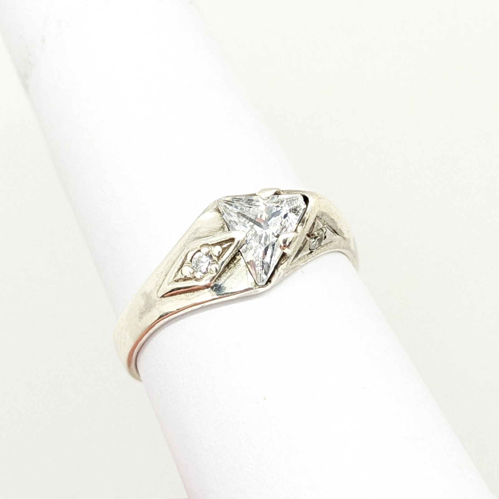 Vintage Elegant RING Silver 925 with Bright Stone -size: 10.5US (20mm) Ukrain#38