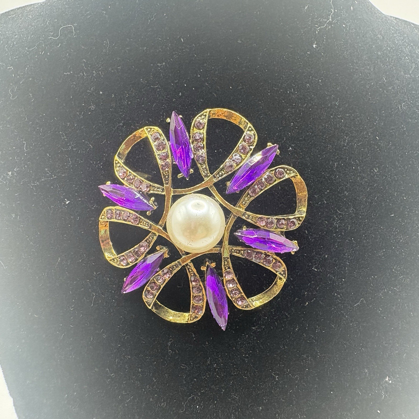 Beautiful Gold Tone 2 Inch Brooch with Purple Zircons and a Faux Pearl