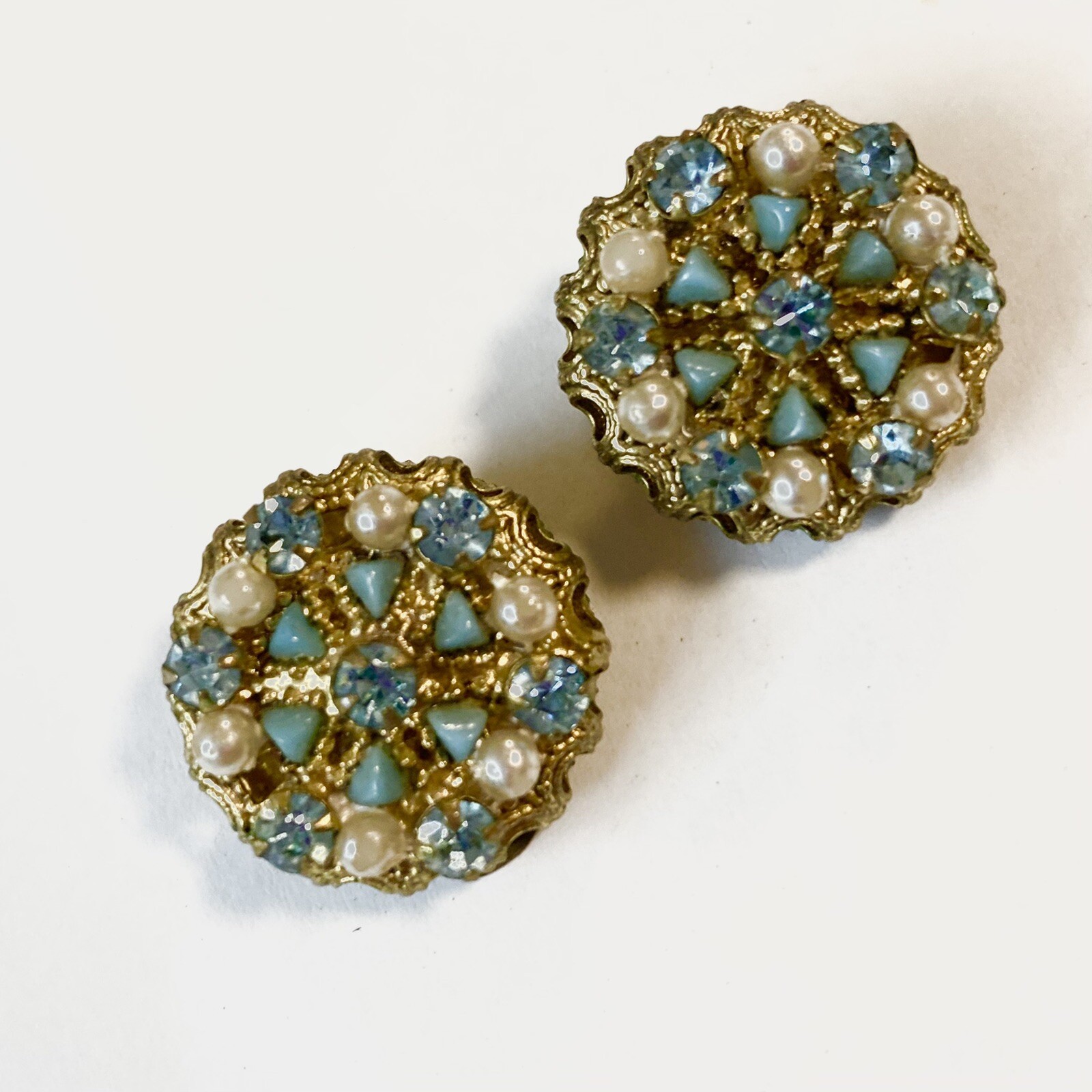 Vintage Jewelry Clip On Gold Tone Round Earrings Made In Austria
