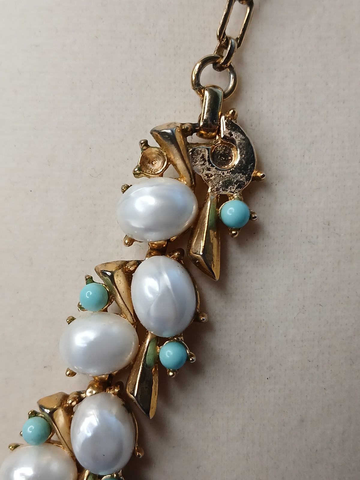 Vintage Crown TRIFARI Necklace & Earrings w/Faux Pearls & Turquoise Set- READ