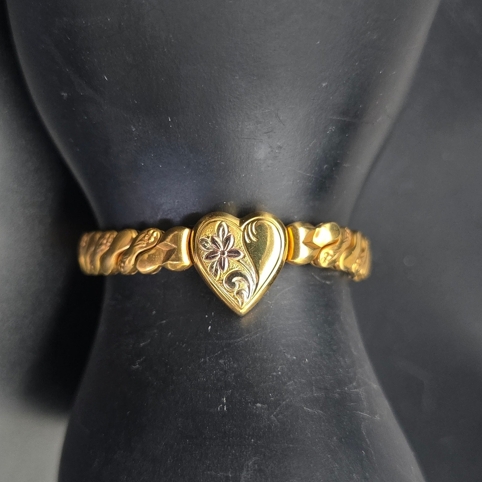Foster 12K Gold Filled Child’s Sweetheart Bracelet Expandable Accordian Link