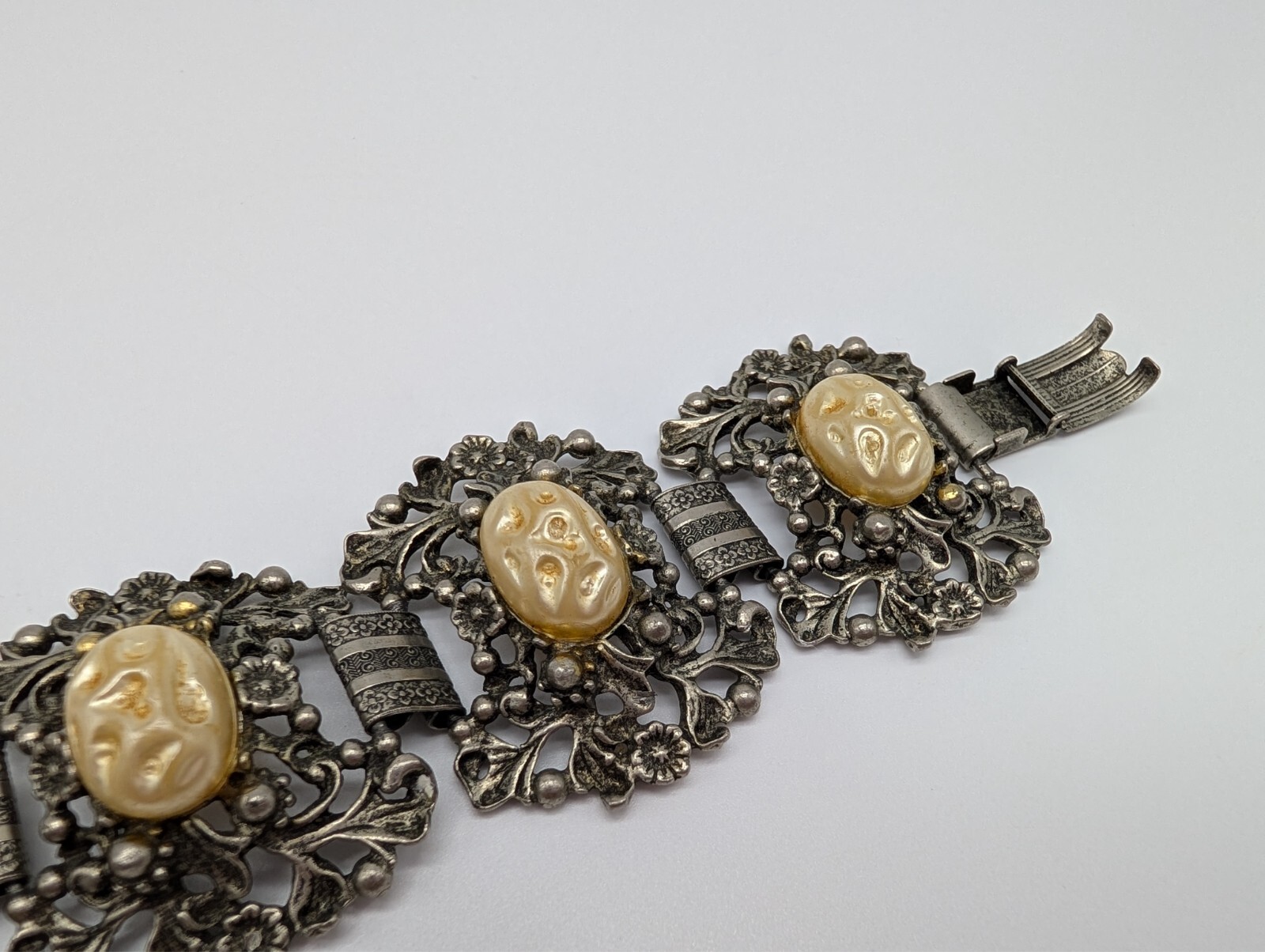 Vintage Victorian Selro Selini Style Baroque Faux Pearl Flower Panel Bracelet