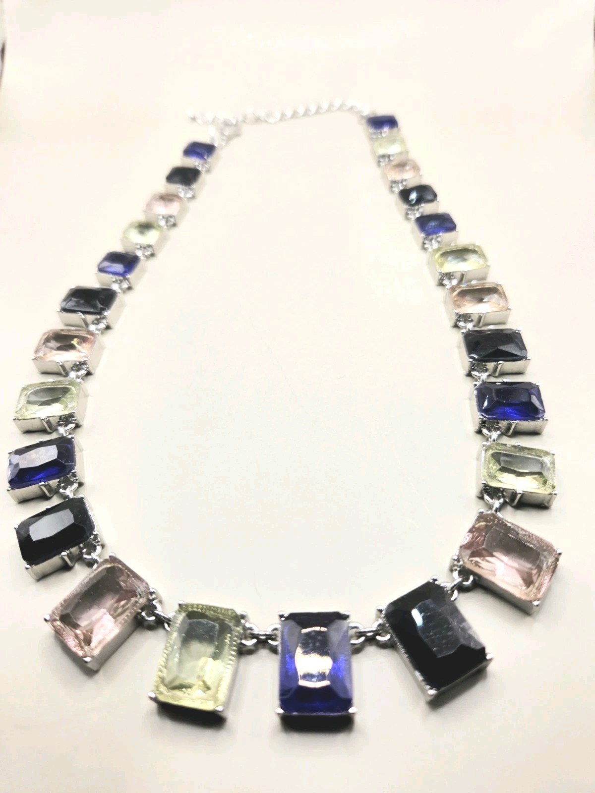 Art Deco Style Choker Necklace 20″ Faceted Chunky Multi Glass Statement 0330