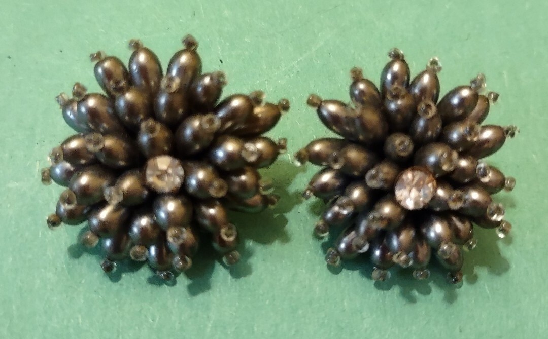 Vintage JAPAN Silver Pearl & CLEAR Stone Earrings in Gold Tone