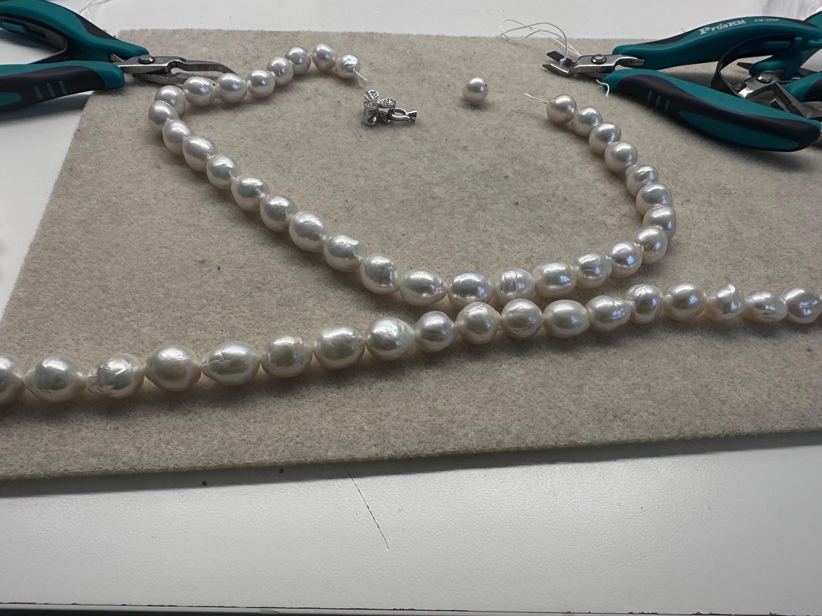 21” White Baroque Edison Pearl Necklace Kasumi Style Sterling Silver CZ Clasp