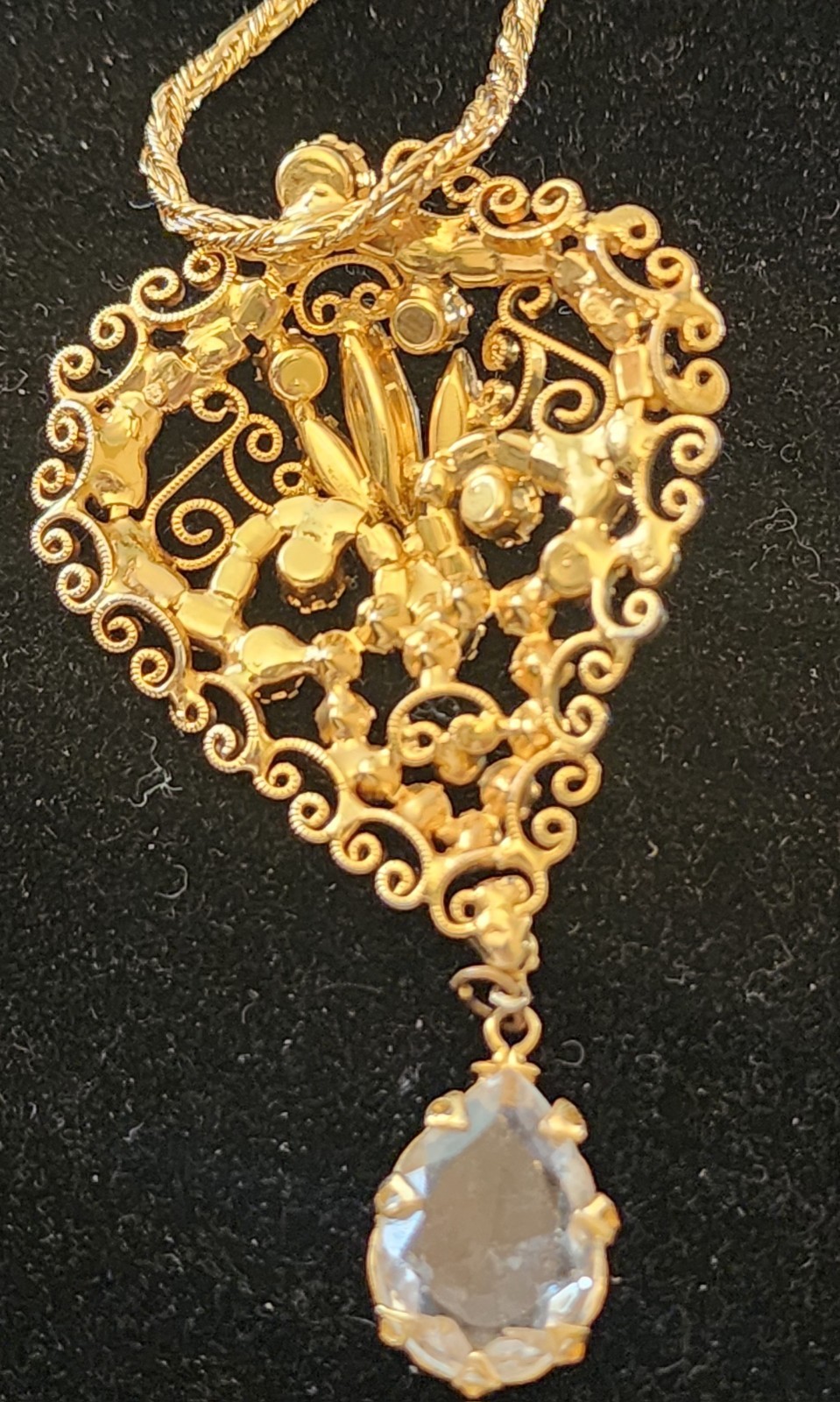 Gold Filigree Rhinestone & Crystal Pendant On Chain Juliana Designer Look