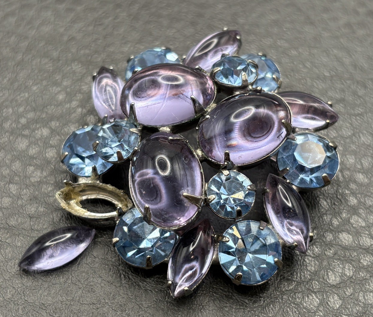Vintage DOME Vintage Lavender Resin CABOCHONS AQUA BLUE Rhinestone BROOCH READ