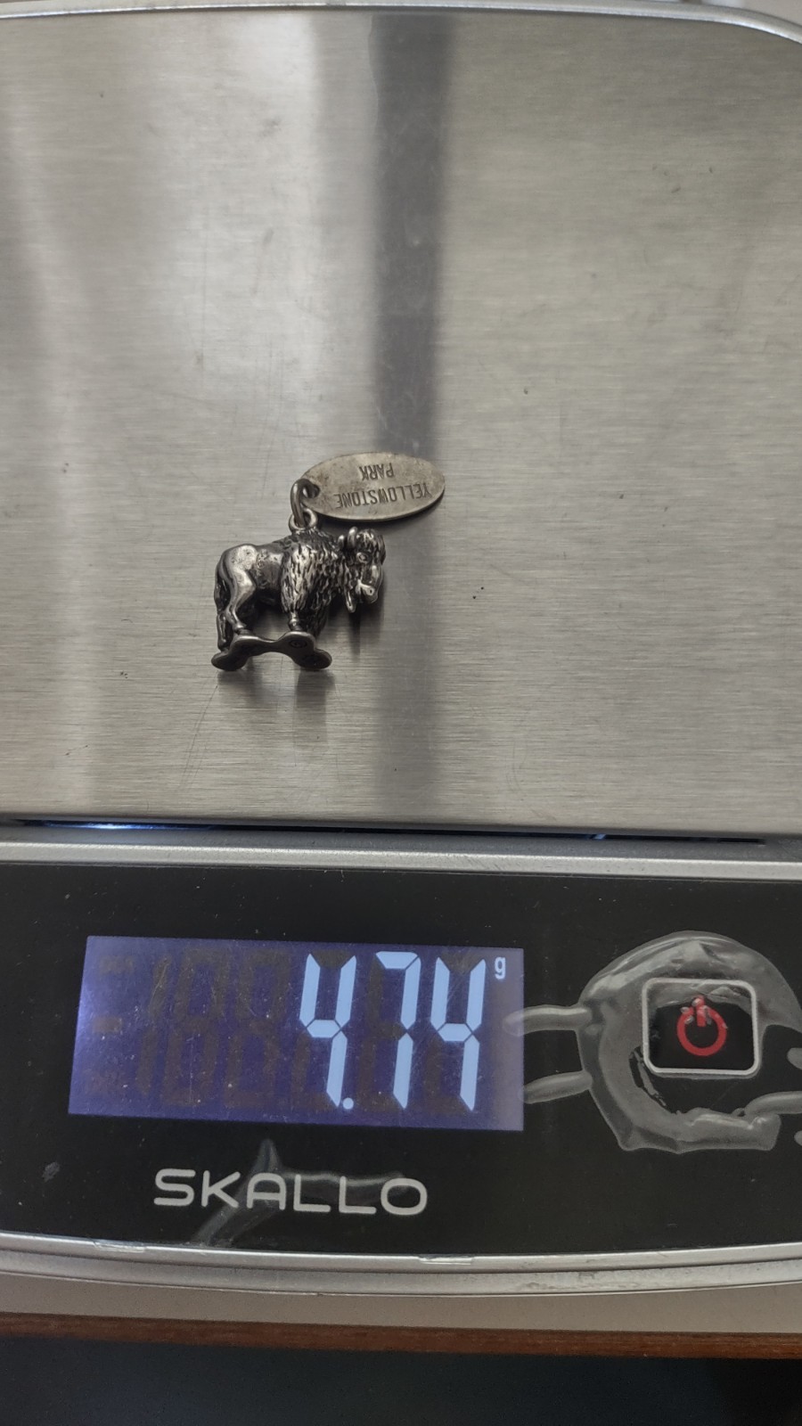 Vintage 1984 Sterling Silver 4g Bison Buffalo Yellowstone Park Charm Pendant