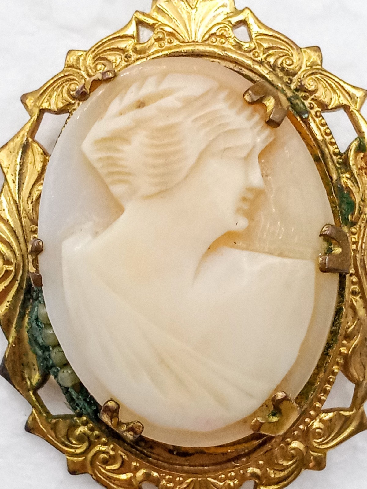 Vintage Brass And Shell Cameo Brooch With 4 Seed Pearls