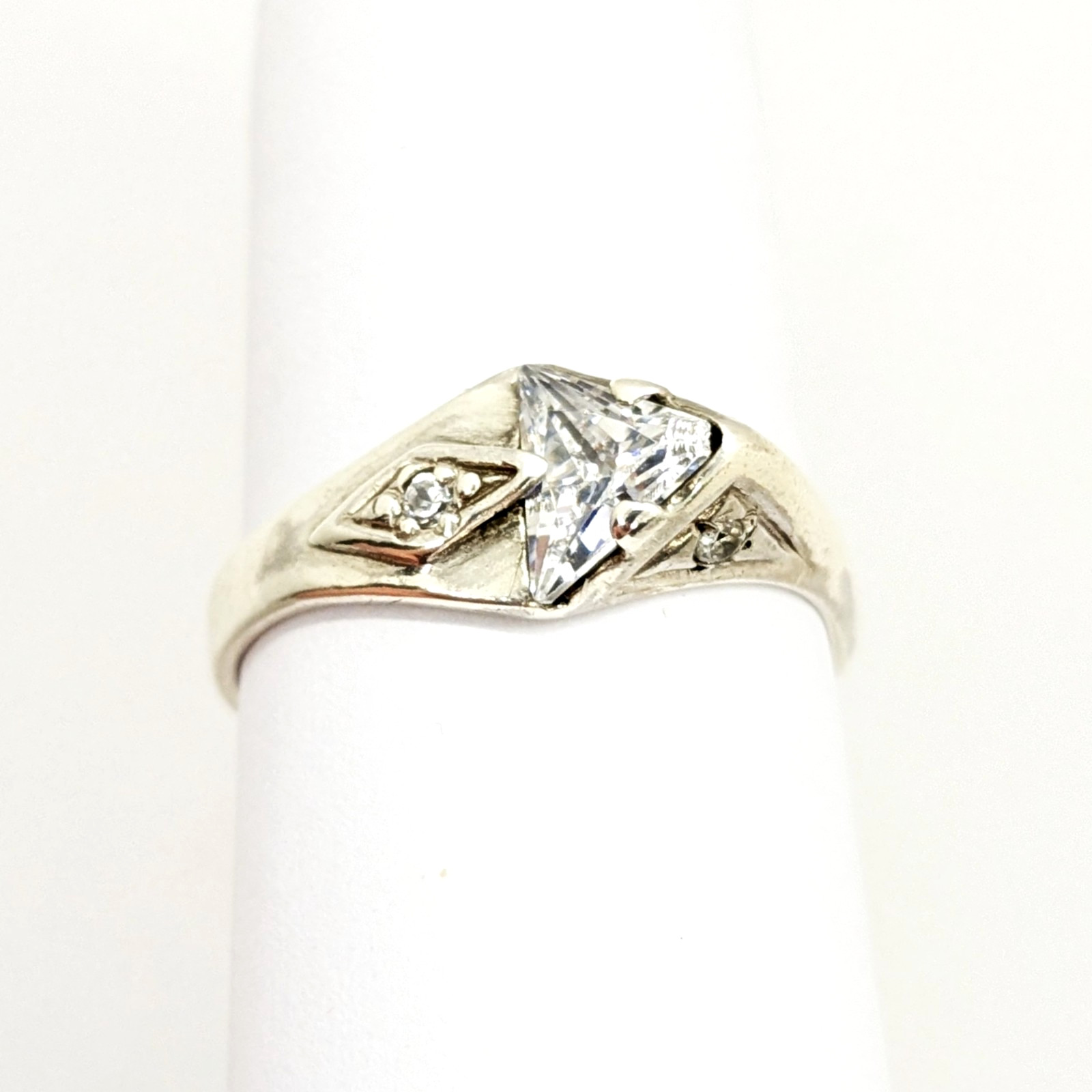 Vintage Elegant RING Silver 925 with Bright Stone -size: 10.5US (20mm) Ukrain#38